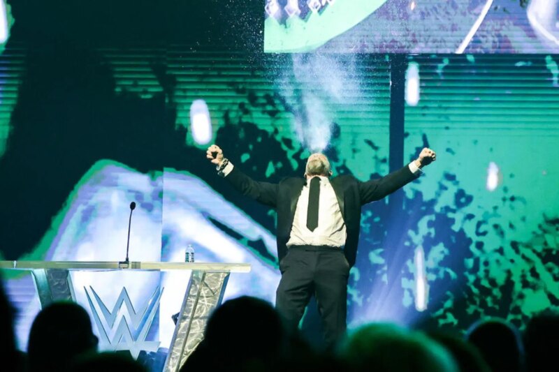 Triple H faz declaração após uma estreia histórica em um campeonato de topo na WWE