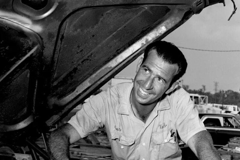 Ned Jarrett, membro do Hall da Fama da NASCAR, morre aos 93 anos