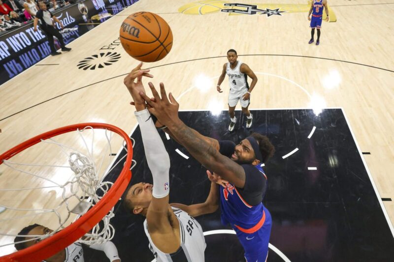 Mitchell Robinson e seu treinador creditam essa coisa surpreendente em sua defesa em Wemby
