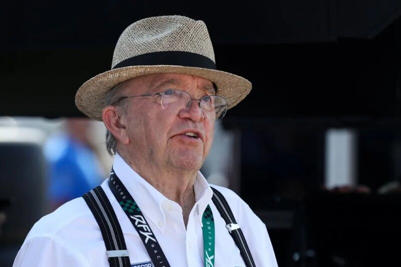 Jack Roush e Ford em busca de vitória importante em Michigan