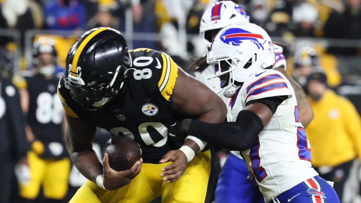 Relatórios: Steelers, TE Darnell Washington concordam com extensão de 4 anos