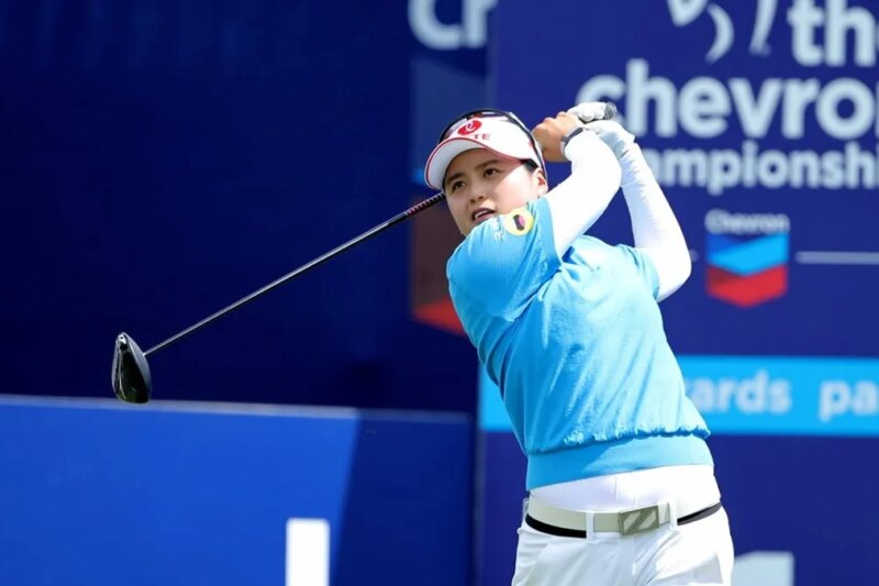 Dupla sul-coreana assume liderança de 1 tacada após 3 rodadas no evento por equipes de Michigan