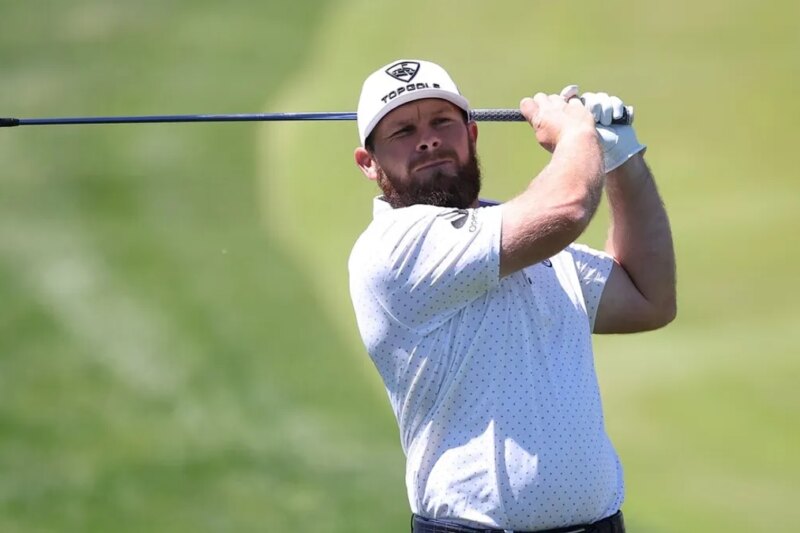 Tyrrell Hatton ainda lidera no LIV Golf Andalucia; favoritos locais à espreita