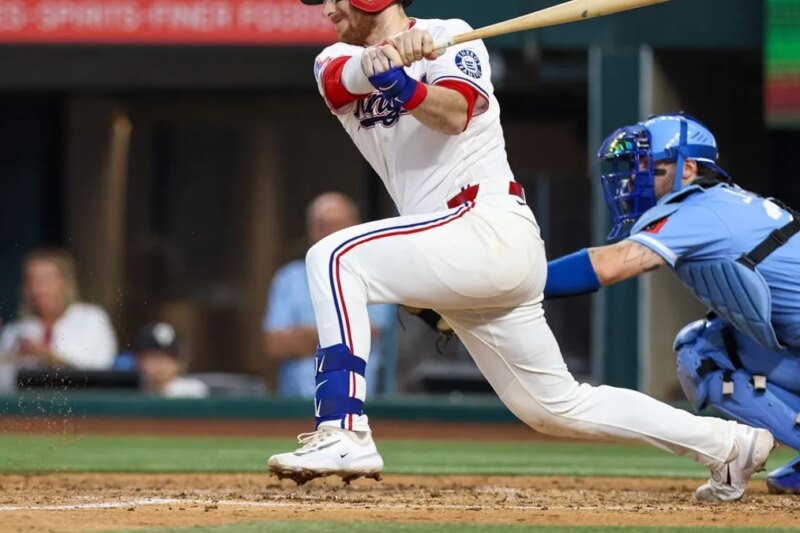 Rangers colocam C Danny Jansen (antebraço) na lista de lesionados de 10 dias
