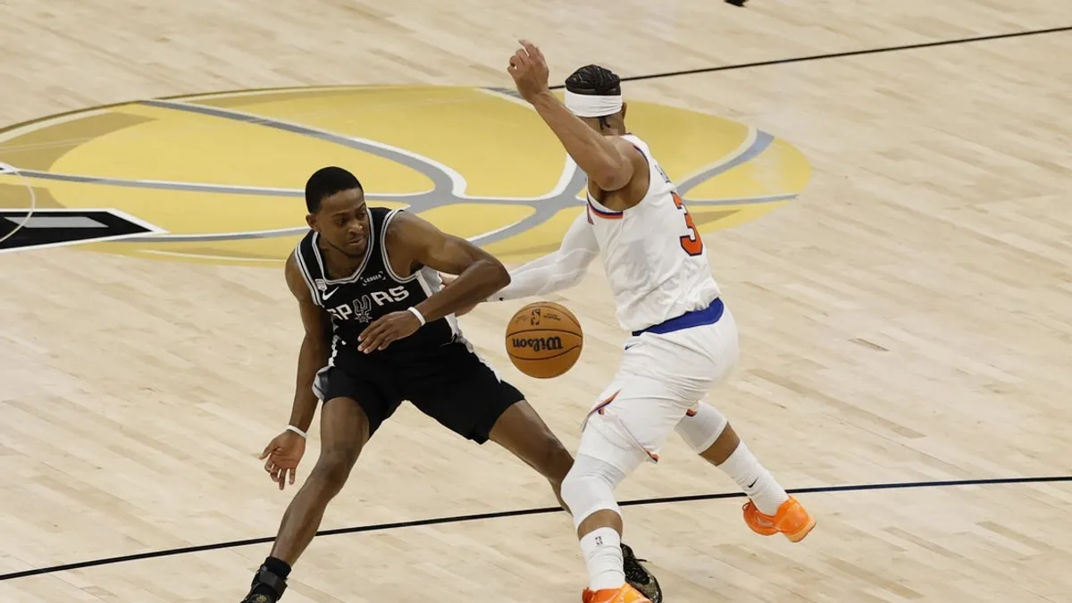 O pior inimigo do Spurs no final da derrota no jogo 1 para os Knicks