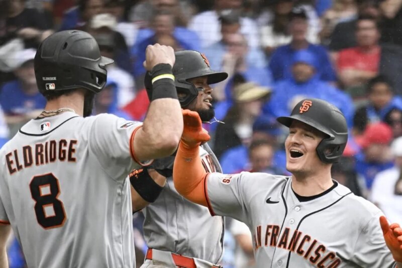 Gigantes felizes com Homer oferecem desafio para Ben Brown, Cubs