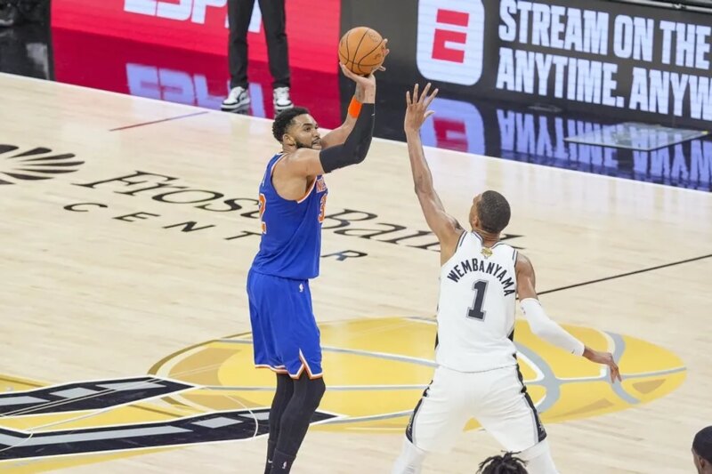 Jalen Brunson e Knicks vencem e voltam para casa com vantagem de 2 a 0 nas finais