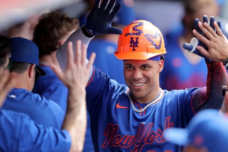 Juan Soto trabalha para virar a esquina no set aberto do Mets contra o Braves