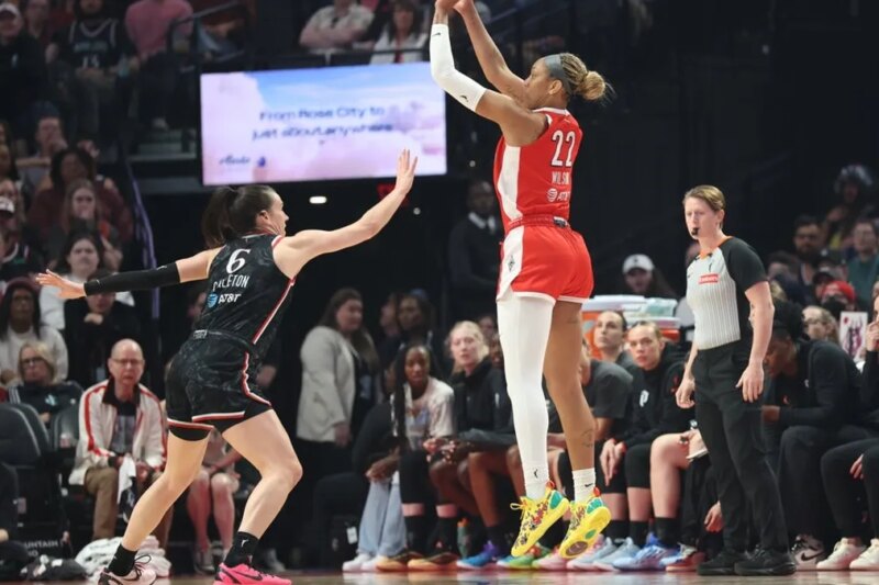 Chelsea Gray empata o recorde de 3 pontos em um único jogo da WNBA com Aces explodindo Fire