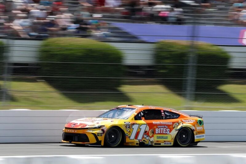 Denny Hamlin soma 3 vitórias consecutivas e conquista o 8º título da carreira em Pocono