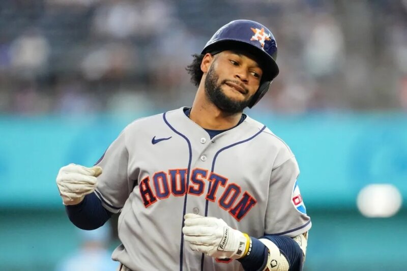 Astros se reúnem com quatro home runs para superar Royals