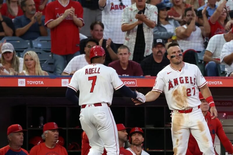 Jo Adell, Angels espancou Rays no encerramento