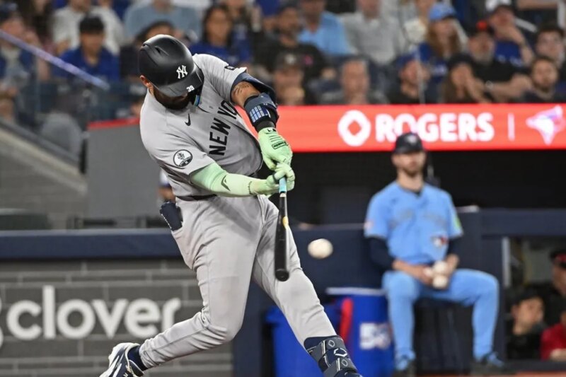 Yankees fazem 5 corridas em nono para vencer Blue Jays