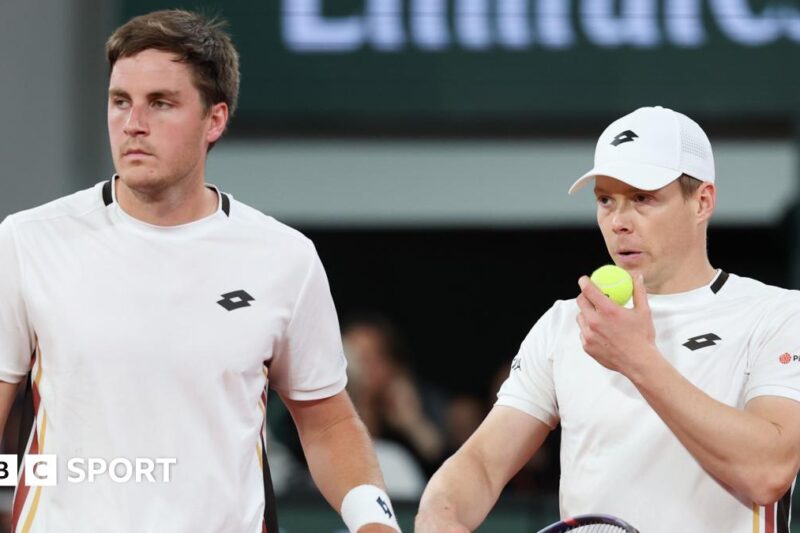 Resultados do Aberto da França em 2026: Henry Patten da Grã-Bretanha e seu parceiro finlandês Harri Heliovaara perdem a final de duplas masculinas