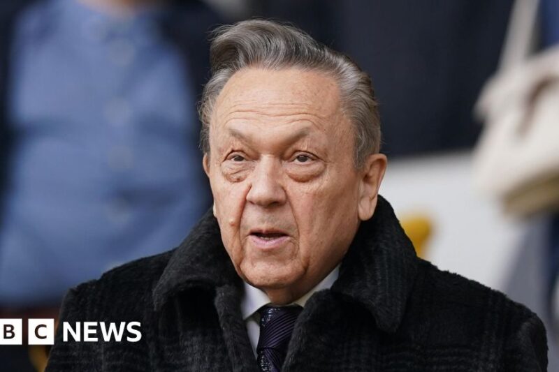 Sullivan proibido de contato com times femininos e juvenis do West Ham desde 2023
