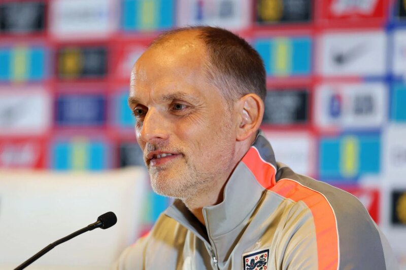 Os preparativos da Inglaterra para a Copa do Mundo da FIFA enfrentaram novos problemas quando a base de treinamento recebeu alerta de tornado