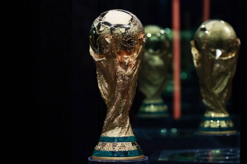 Revelados os prêmios Bola de Ouro, Chuteira de Ouro e Luva de Ouro para a Copa do Mundo FIFA de 2026