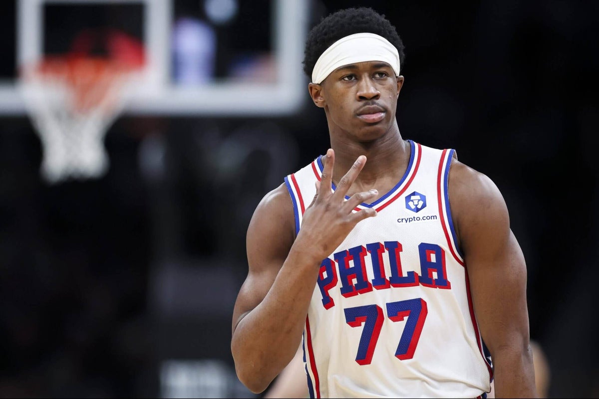 Panini nega usar IA para escrever texto no verso de cartões de basquete