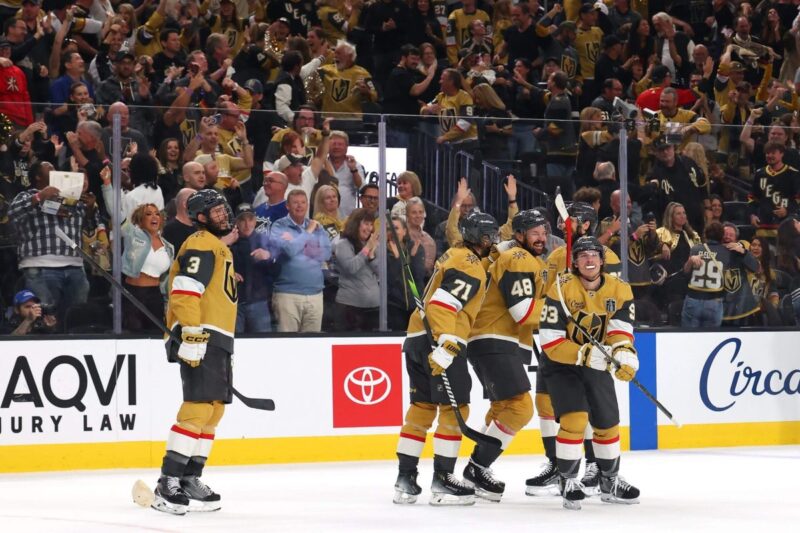 Golden Knights sobrevivem ao retorno chocante dos Hurricanes no histórico jogo final 3 da Stanley Cup