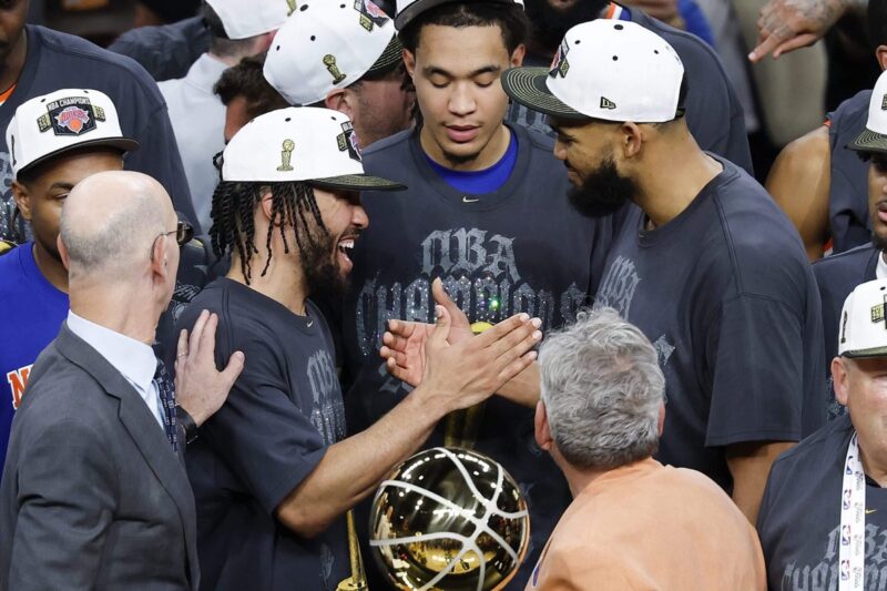 Como o título da NBA do Knicks se compara ao Red Sox, Cubs, Cavs e outras conquistas atrasadas