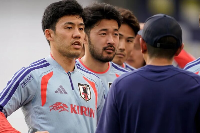 Técnico do Japão assume responsabilidade pela volta de Wataru Endo para casa