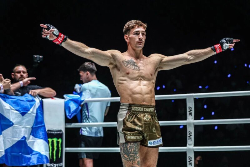 “Snap like a chicote” – Nico Carrillo revela o explosivo projeto físico que o levou de eletricista a campeão mundial do ONE