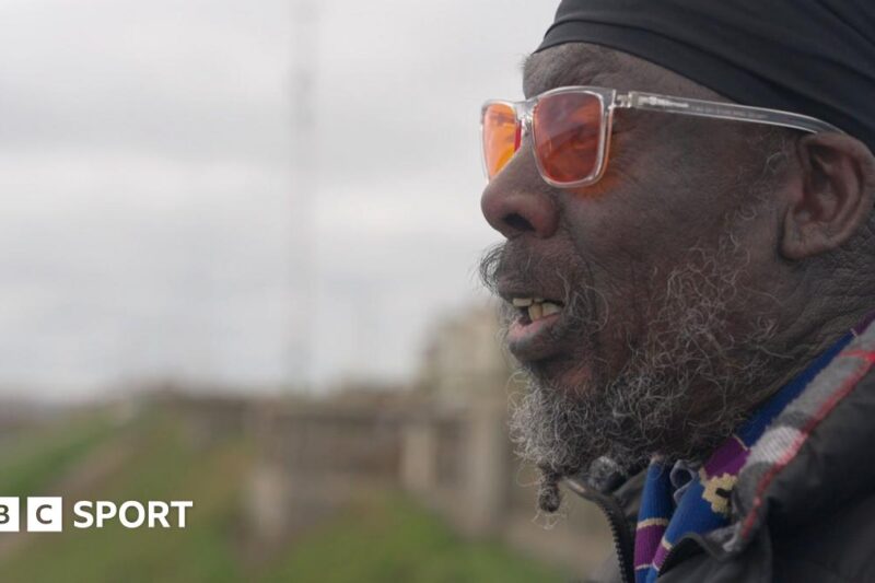 Roly Gregoire: O primeiro jogador negro do Sunderland descreve o impacto do racismo