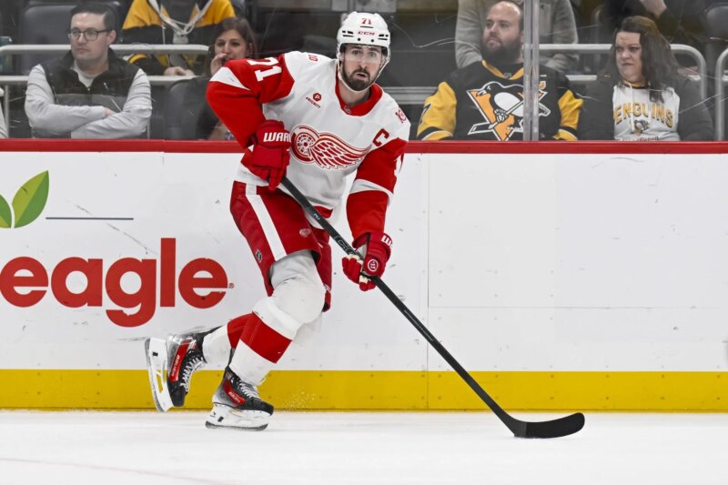Rumores comerciais da NHL: Elliotte Friedman nomeia o time com maior probabilidade de contratar Dylan Larkin