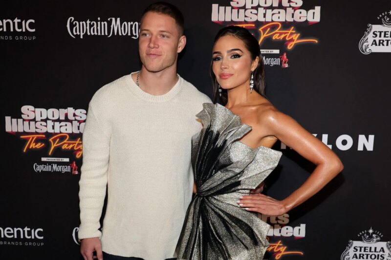 A esposa de Christian McCaffrey posa de biquíni enquanto lança “arquivos do primeiro trimestre” no último despejo do IG