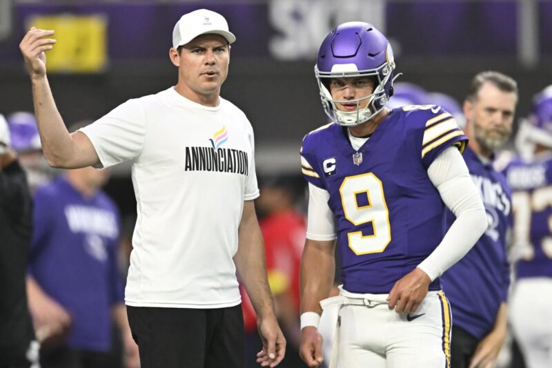“Ele sabe que JJ McCarthy já é o reserva”: os fãs da NFL reagem ao enorme deslize freudiano de Kevin O’Connell sobre o futuro do Vikings QB