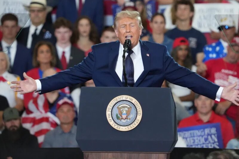 O presidente Donald Trump escolhe um lado na acalorada guerra do teto salarial da MLB na primeira reação pública