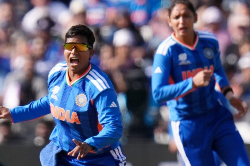 Copa do Mundo T20: torneio inicial da Índia com vitória retumbante de 64 corridas sobre o Paquistão em Edgbaston | Notícias de críquete