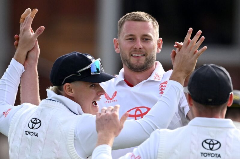 Inglaterra definiu a Nova Zelândia 254 para vencer o primeiro teste no Lord’s com Black Caps terminando o segundo dia repleto de postigos em 36-3 | Notícias de críquete