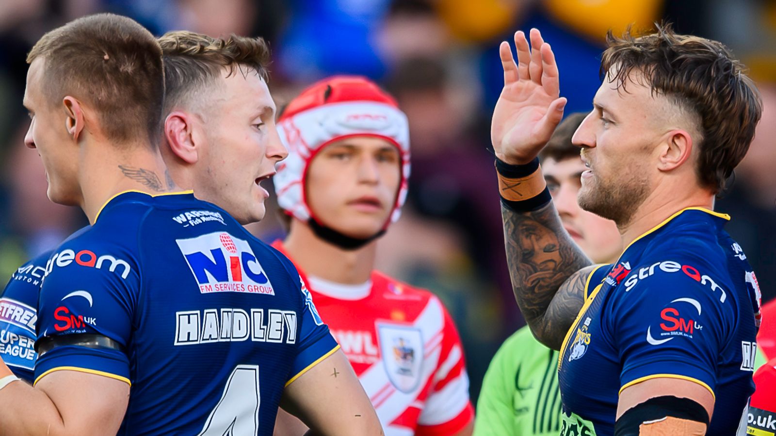 Super League como aconteceu: a recuperação do Leeds derrota o St Helens