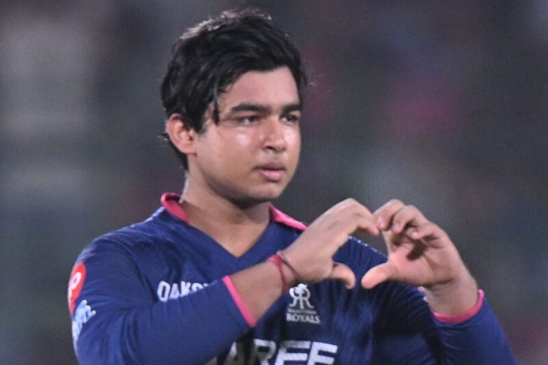 Vaibhav Sooryavanshi: Estrela indiana do críquete de 15 anos nomeada para os times T20 para jogar contra Inglaterra e Irlanda | Notícias de críquete